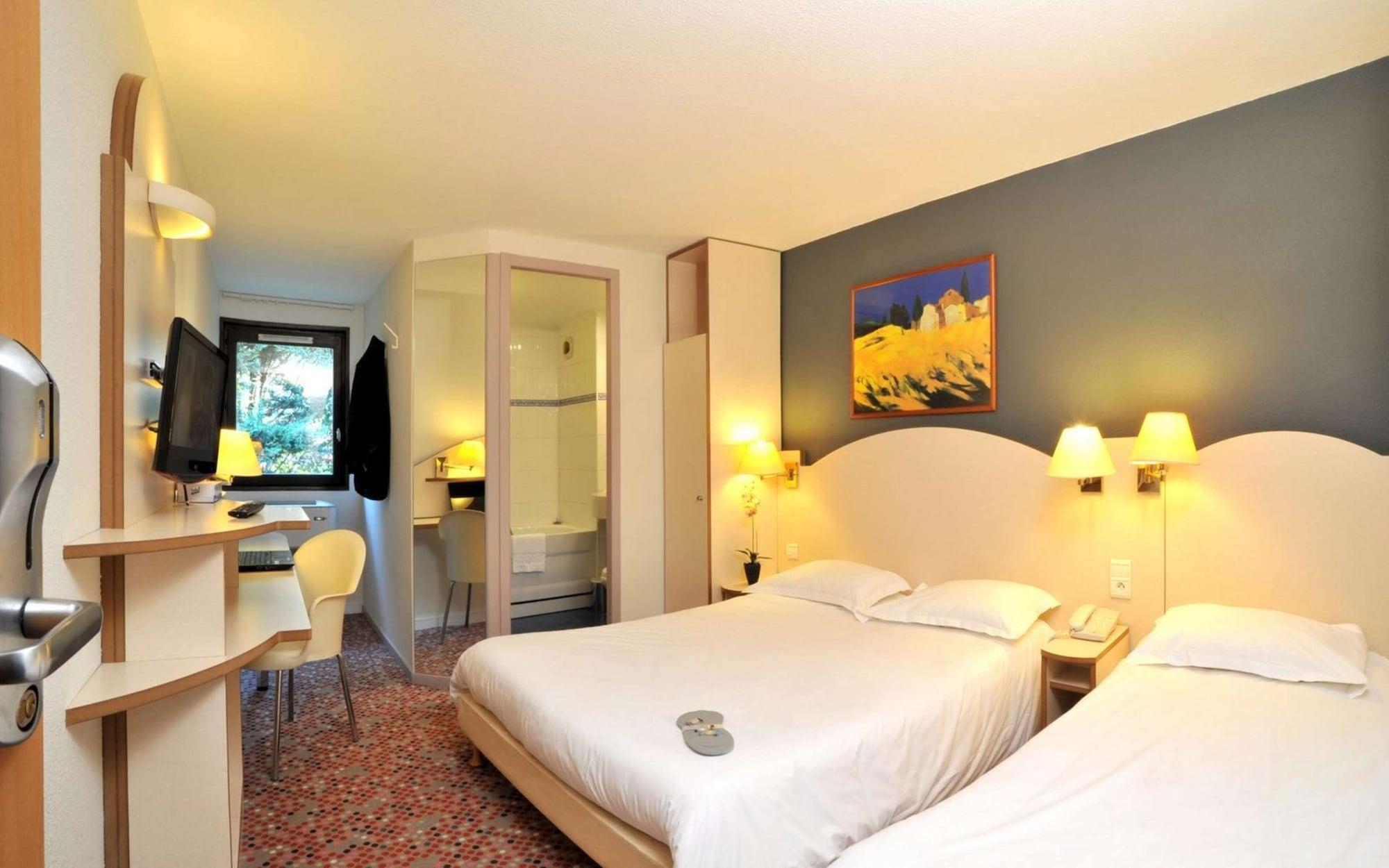 Kyriad Annecy Cran-Gevrier Exterior photo