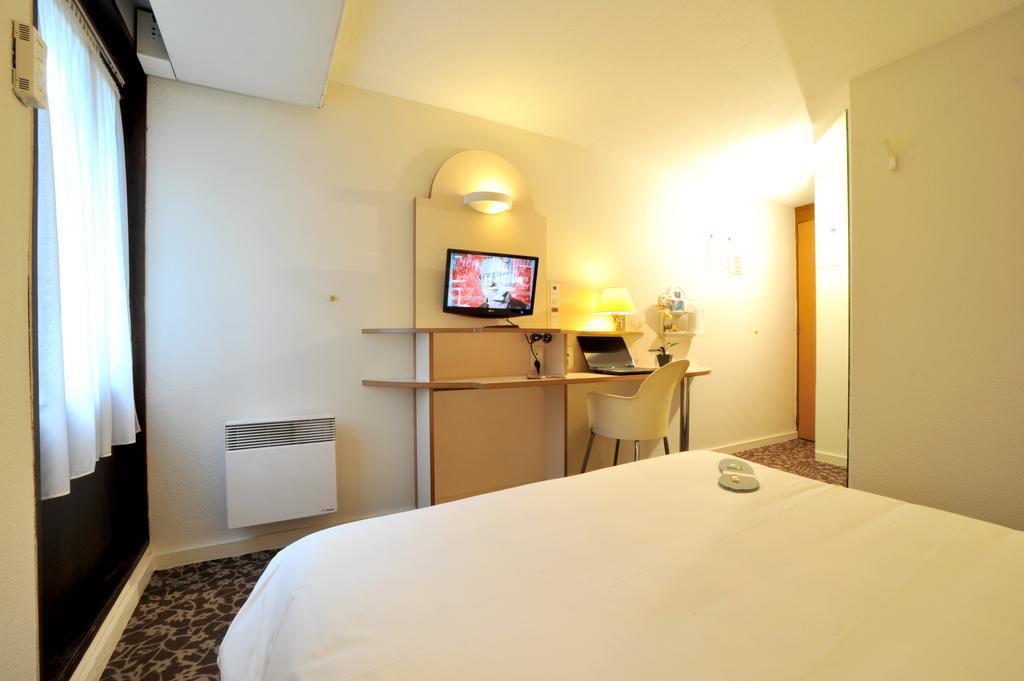 Kyriad Annecy Cran-Gevrier Exterior photo