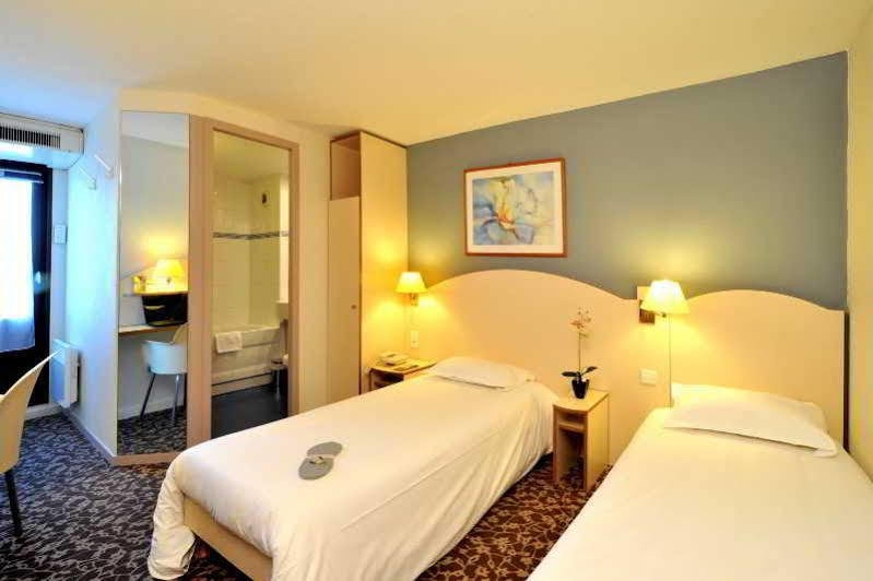 Kyriad Annecy Cran-Gevrier Exterior photo