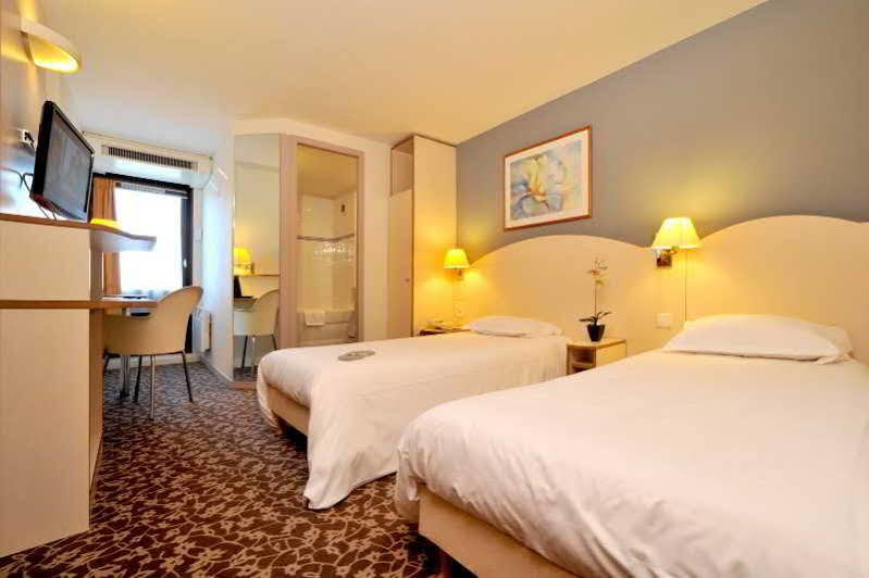 Kyriad Annecy Cran-Gevrier Exterior photo